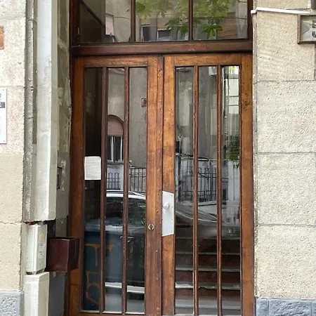 5 Appartement *