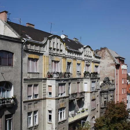 Appartement 5 *