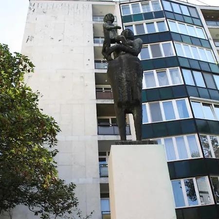 5 * Βουδαπέστη